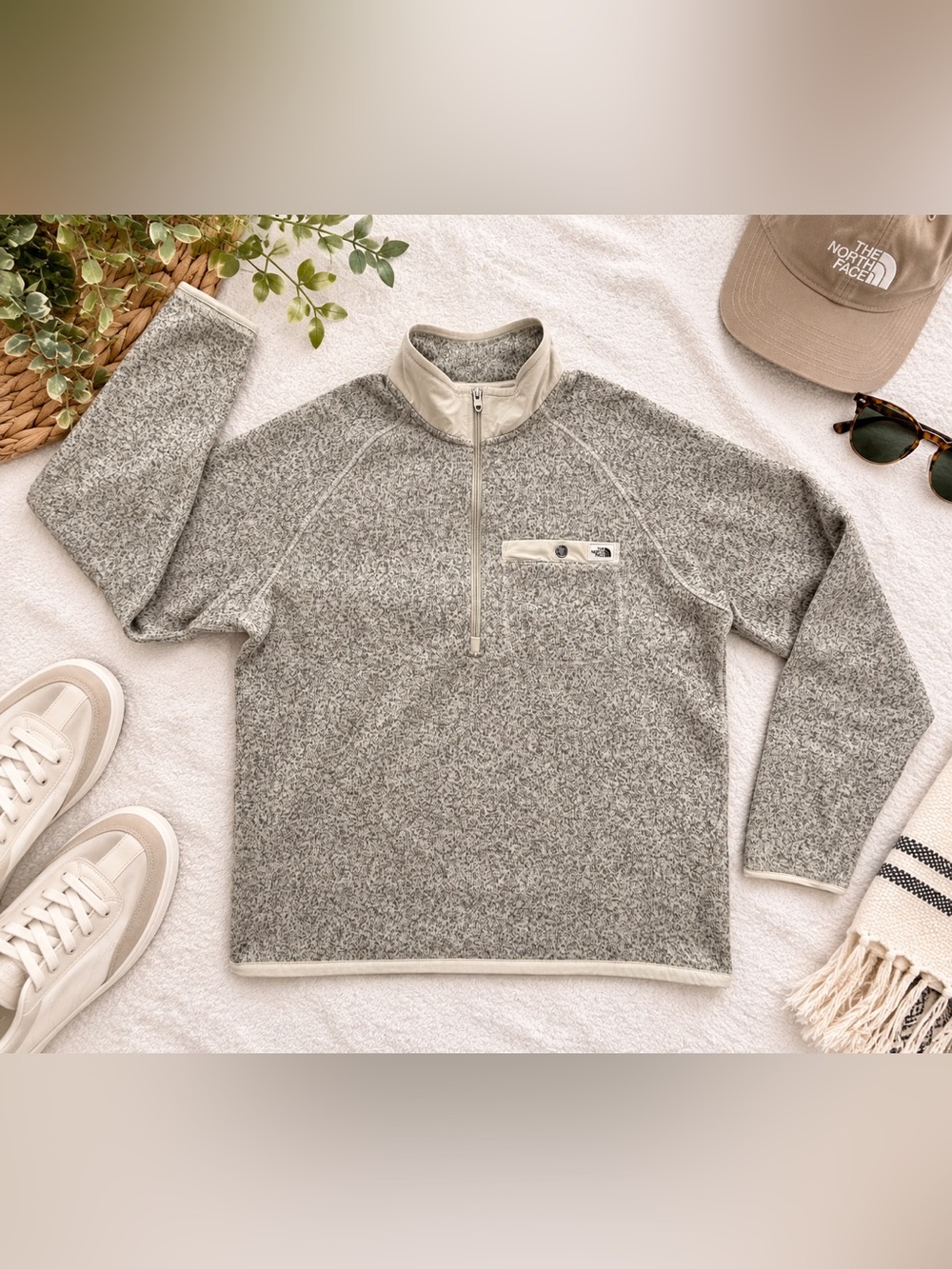 The North Face Men’s L 1/4 Zip Fleece Pullover Tan Taupe Heather